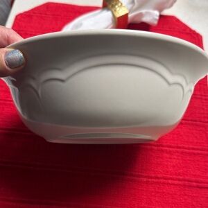 Pfaltzgraff aura pink large serving bowl.